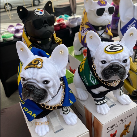 Customized NFL French Bulldog Wireless Bluetooth Dog Speaker, FM Radio & MP3. - Picture 8 of 8